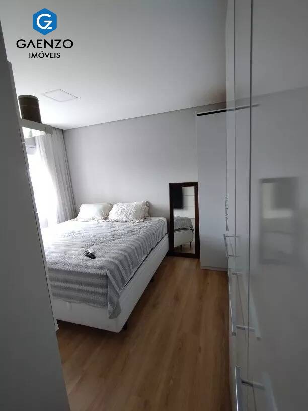 Apartamento à venda com 3 quartos, 98m² - Foto 3