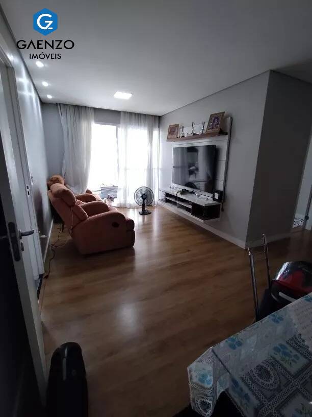 Apartamento à venda com 3 quartos, 98m² - Foto 1