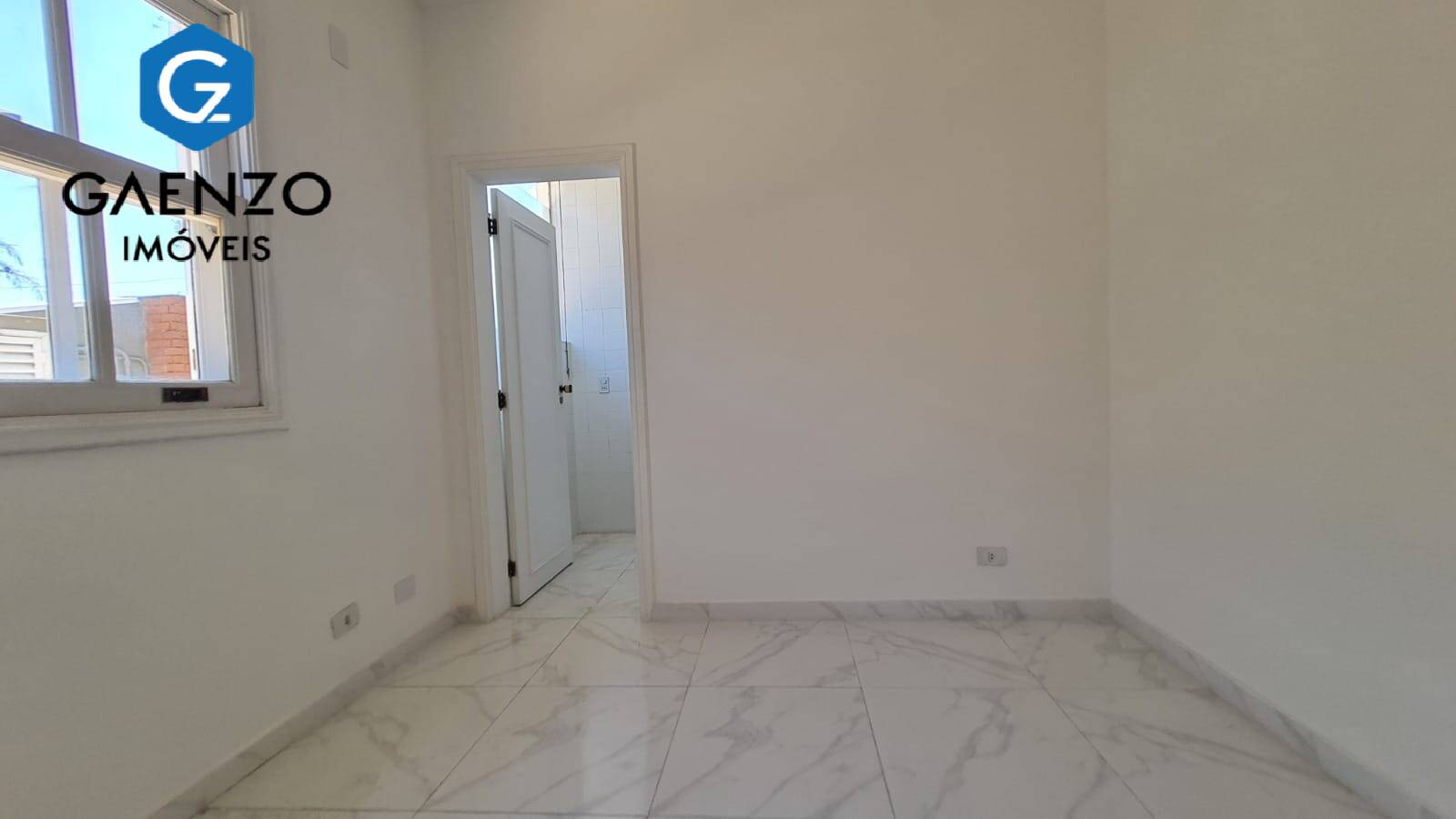 Casa à venda com 5 quartos, 850m² - Foto 9