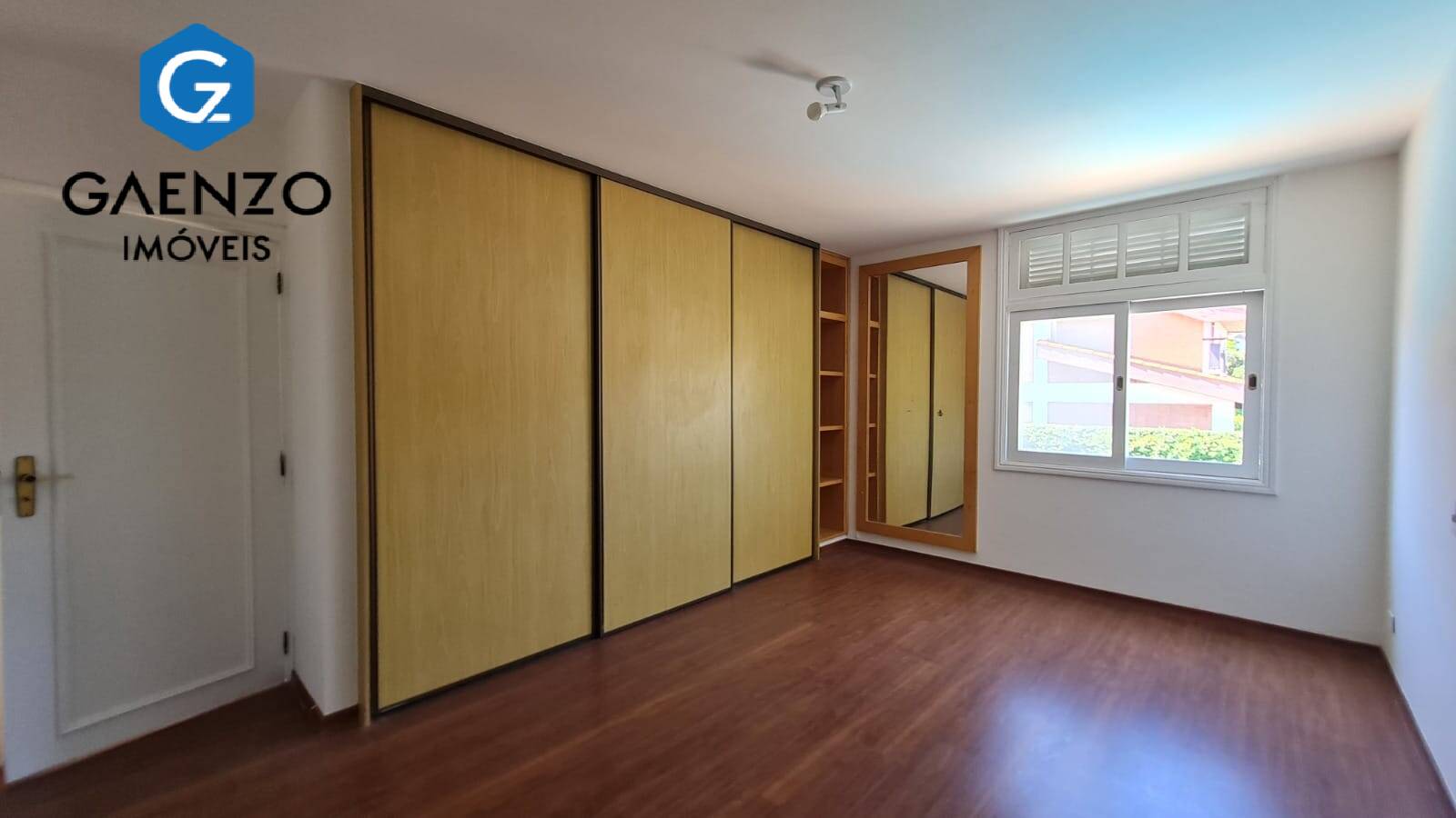 Casa à venda com 5 quartos, 850m² - Foto 15