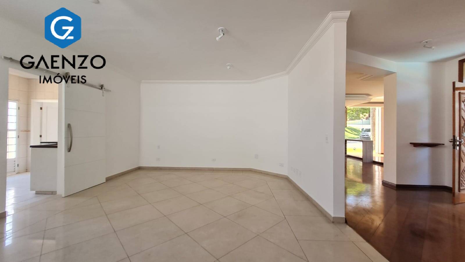 Casa à venda com 5 quartos, 850m² - Foto 17