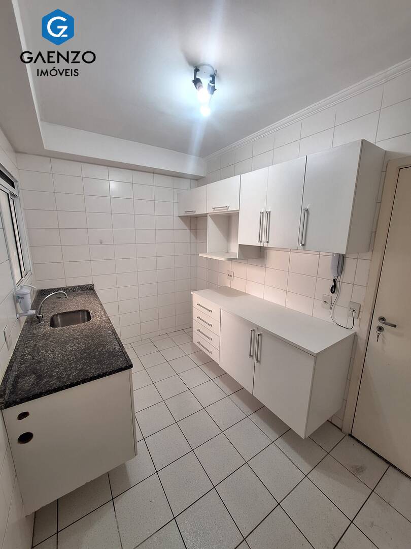 Apartamento à venda com 3 quartos, 85m² - Foto 7