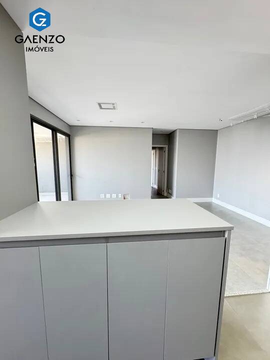 Apartamento à venda com 2 quartos, 95m² - Foto 3