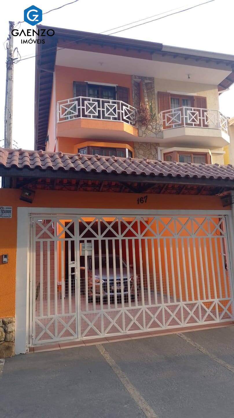 Sobrado à venda com 3 quartos, 329m² - Foto 1