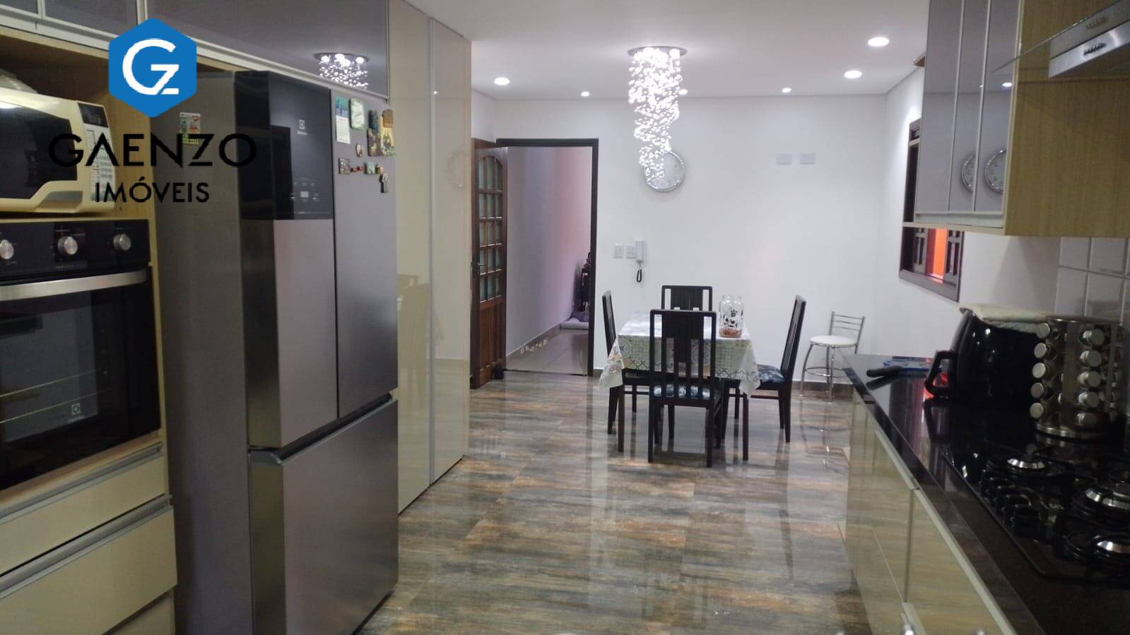 Sobrado à venda com 3 quartos, 329m² - Foto 9