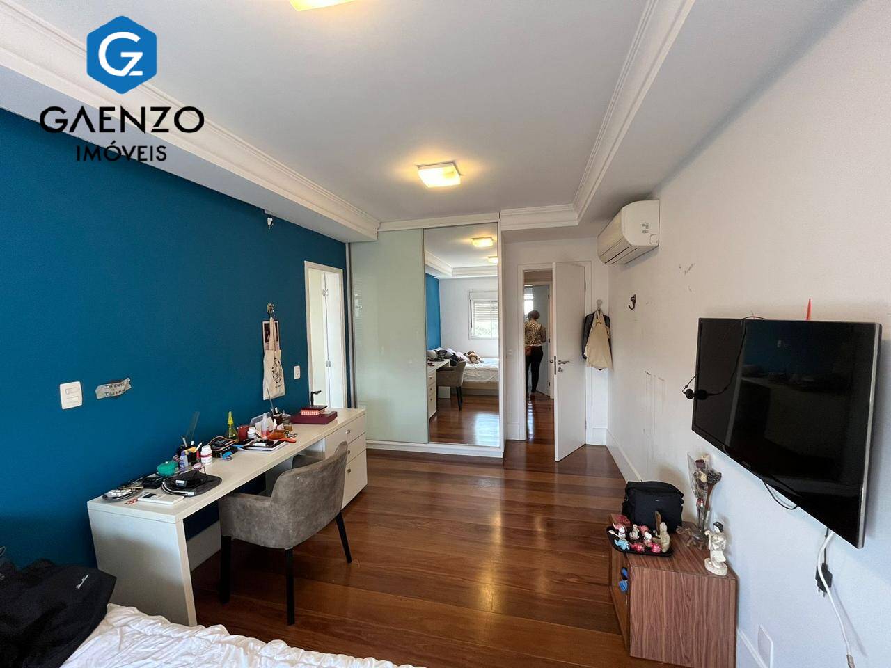 Apartamento à venda com 4 quartos, 227m² - Foto 7