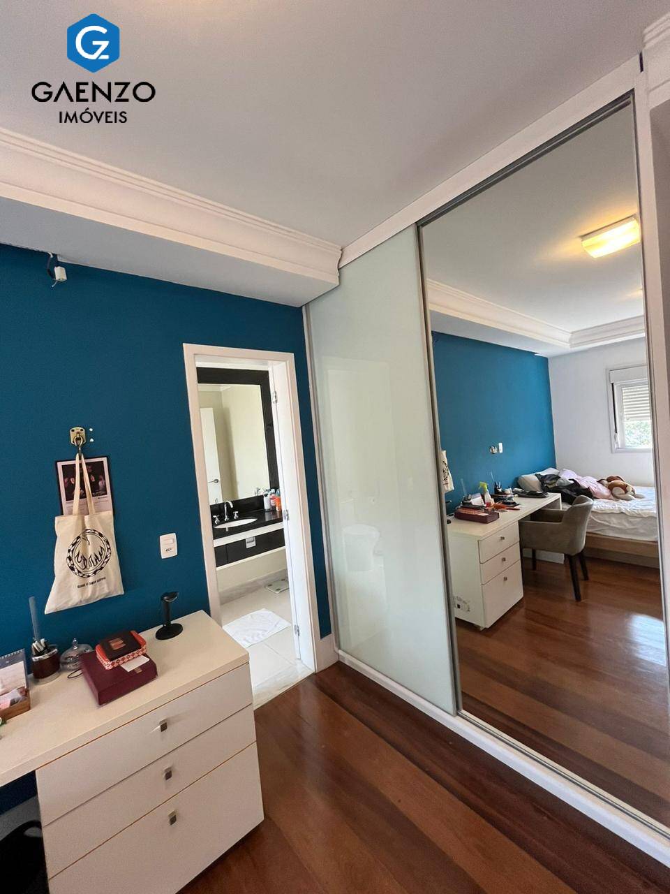 Apartamento à venda com 4 quartos, 227m² - Foto 11