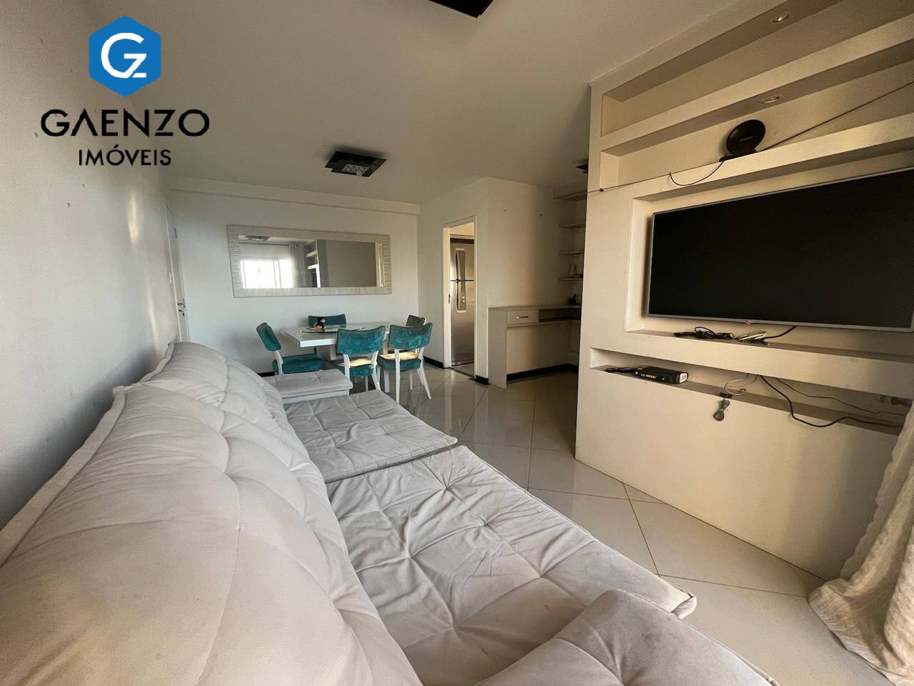 Apartamento à venda com 3 quartos, 75m² - Foto 1