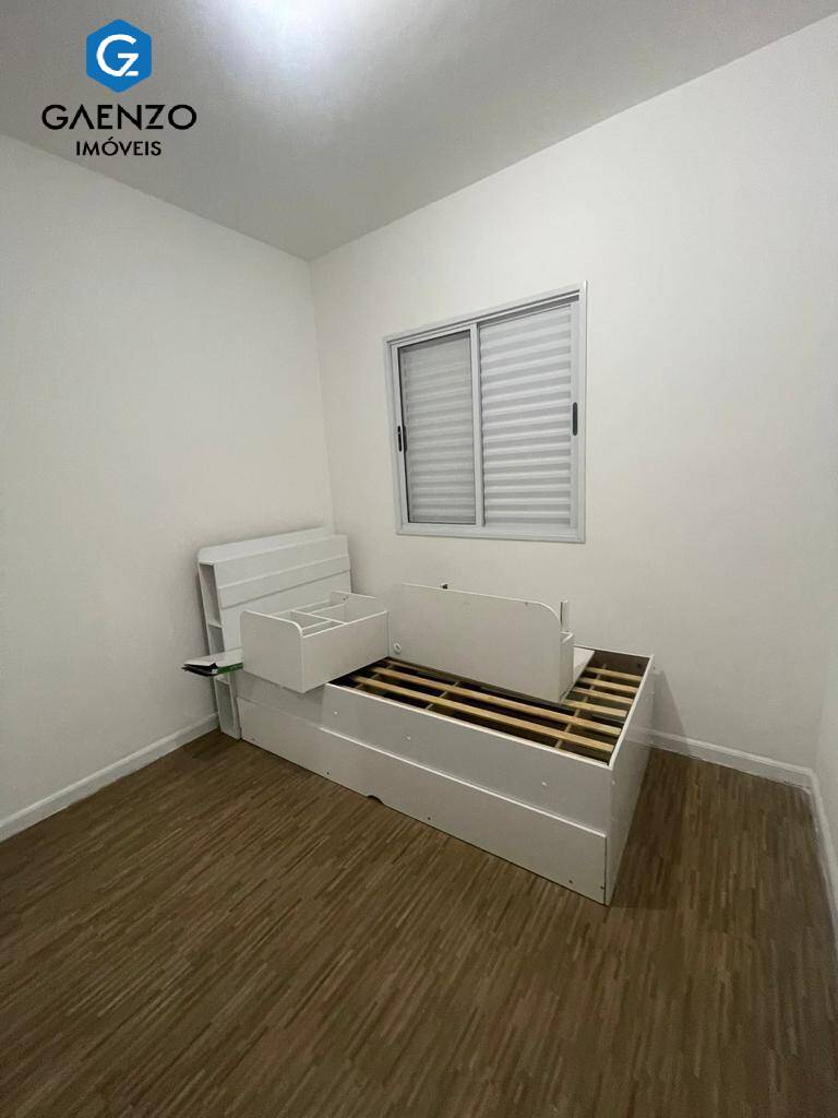 Apartamento à venda com 2 quartos, 75m² - Foto 4