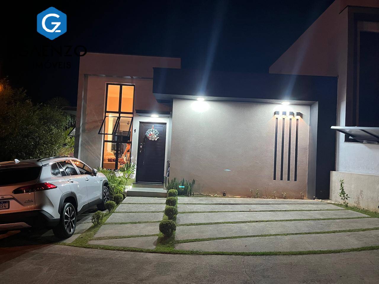 Casa de Condomínio à venda com 3 quartos, 207m² - Foto 2