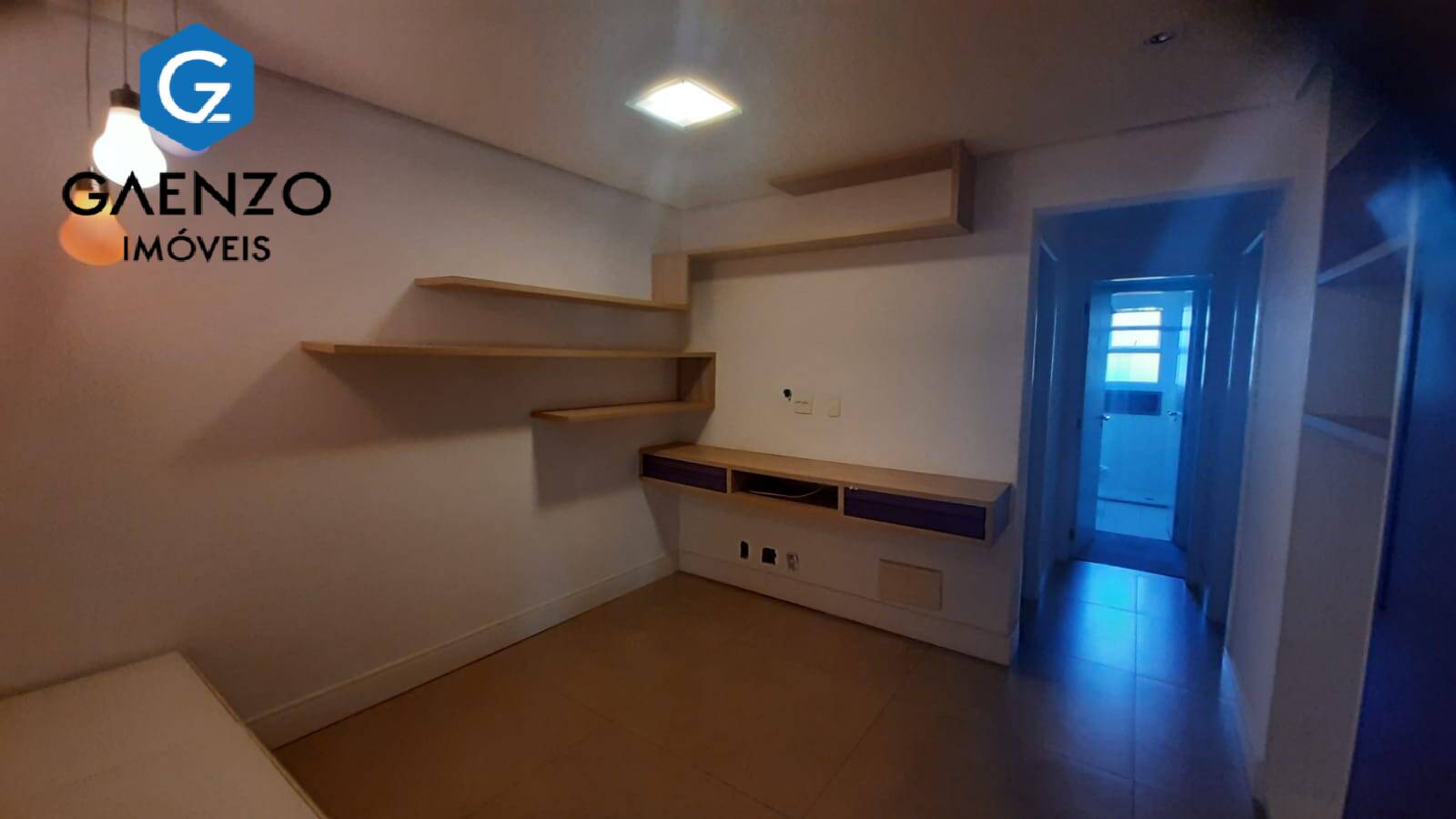 Apartamento à venda com 3 quartos, 202m² - Foto 9