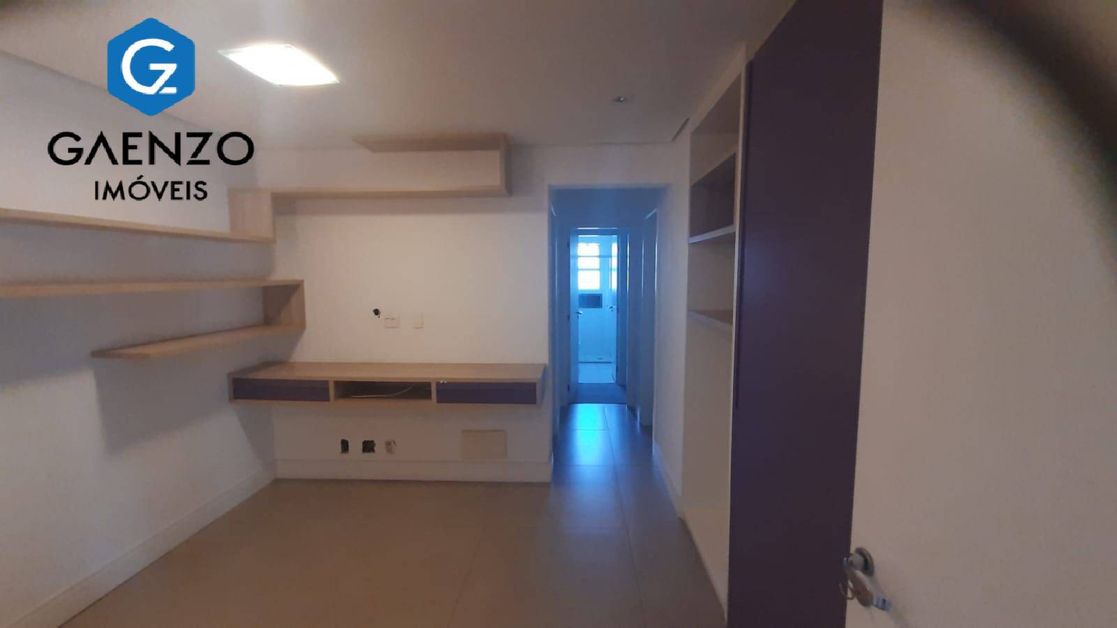 Apartamento à venda com 3 quartos, 202m² - Foto 13