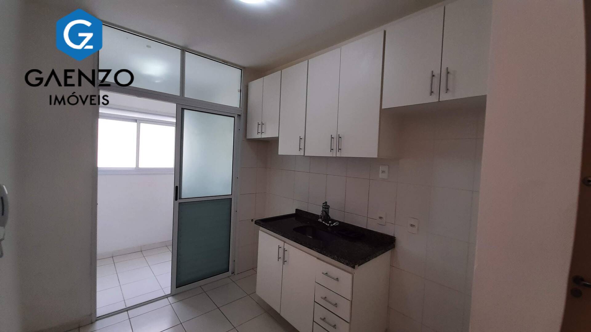 Apartamento para alugar com 2 quartos, 62m² - Foto 2