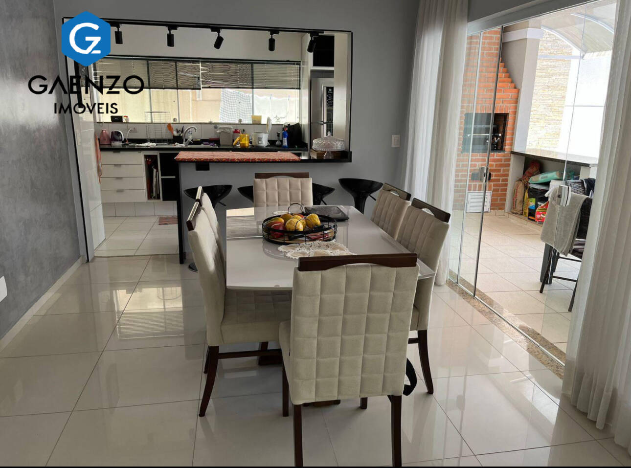 Casa de Condomínio à venda com 4 quartos, 280m² - Foto 3