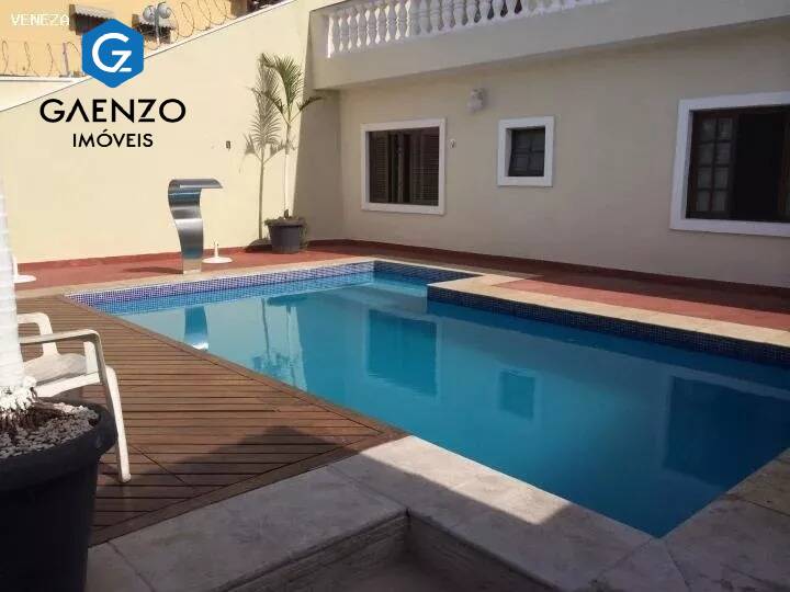 Casa à venda com 4 quartos, 400m² - Foto 4