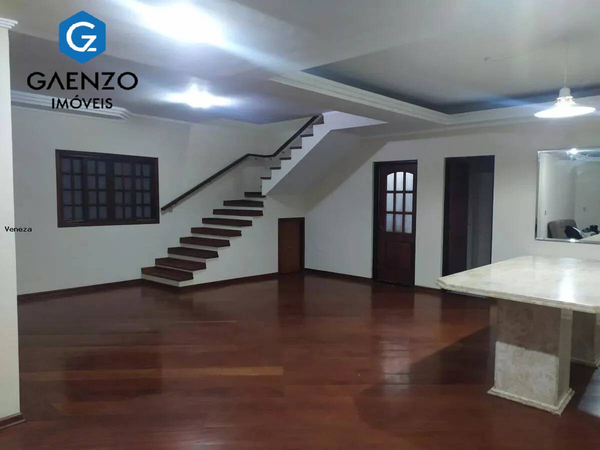 Casa à venda com 4 quartos, 400m² - Foto 9