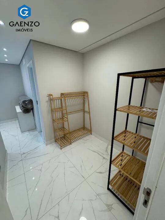 Apartamento para alugar com 4 quartos, 109m² - Foto 5