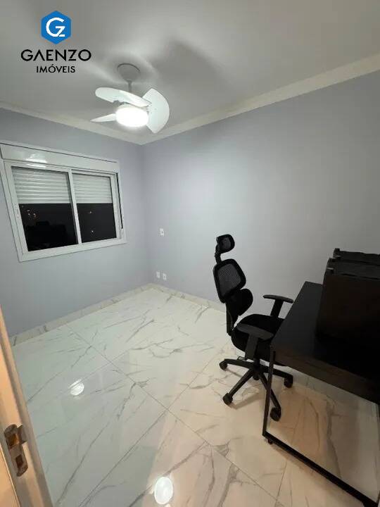 Apartamento para alugar com 4 quartos, 109m² - Foto 13