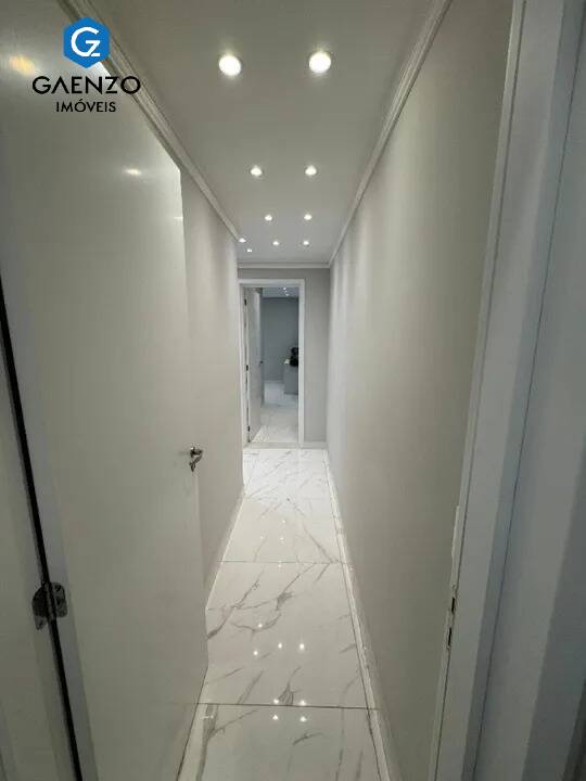 Apartamento para alugar com 4 quartos, 109m² - Foto 10