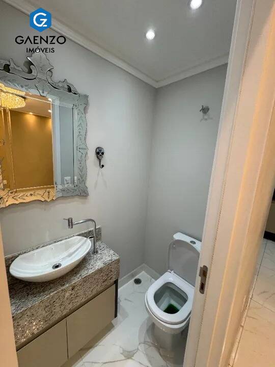 Apartamento para alugar com 4 quartos, 109m² - Foto 15