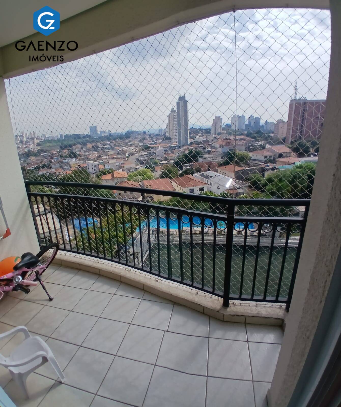 Apartamento à venda com 2 quartos, 71m² - Foto 1