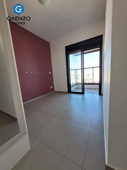 Apartamento à venda com 2 quartos, 56m² - Foto 2