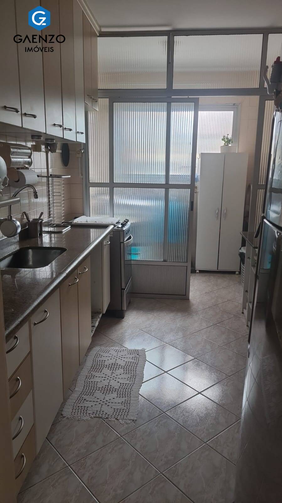 Apartamento à venda e aluguel com 2 quartos, 65m² - Foto 4