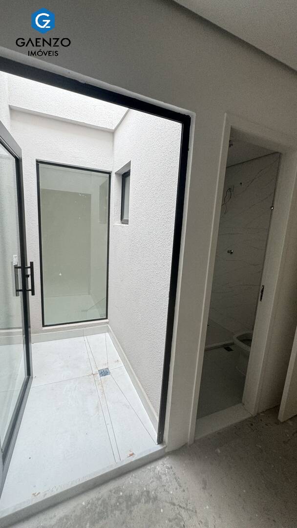 Sobrado à venda com 3 quartos, 138m² - Foto 2