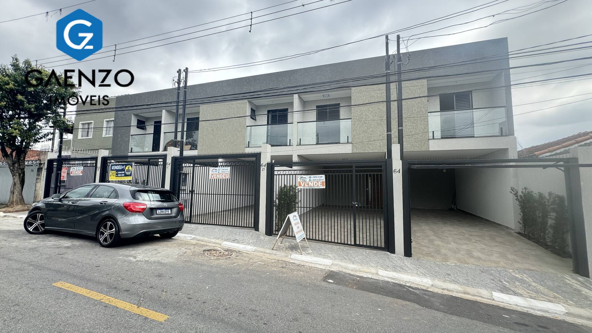 Sobrado à venda com 3 quartos, 138m² - Foto 1