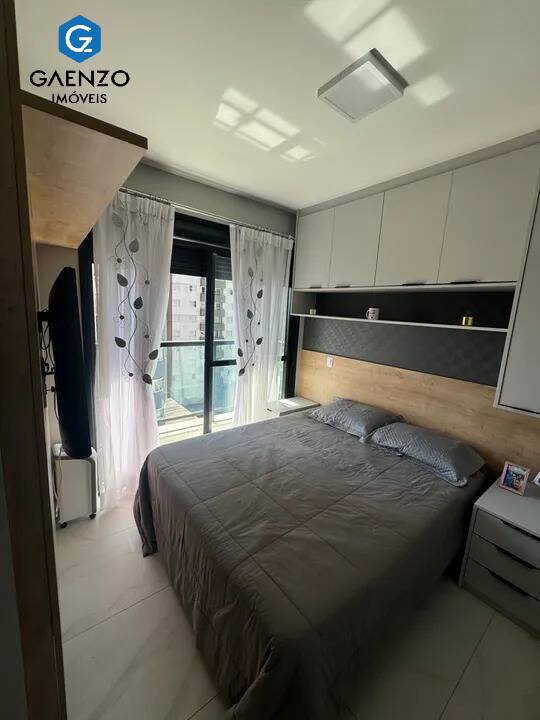 Apartamento à venda com 3 quartos, 92m² - Foto 9