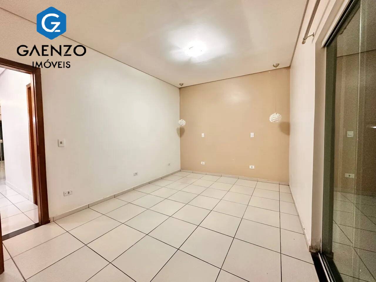 Casa para alugar com 2 quartos, 150m² - Foto 8