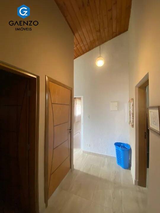 Casa de Condomínio à venda com 3 quartos, 2000m² - Foto 5