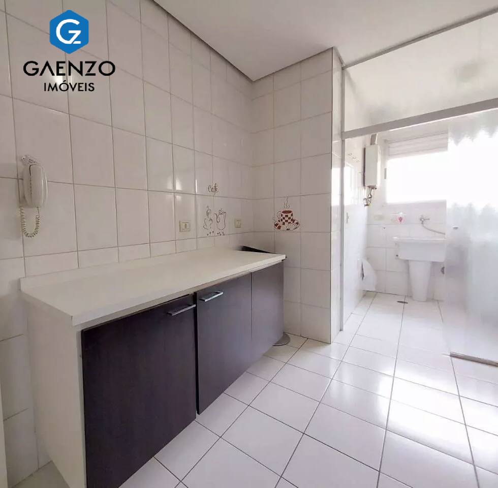 Apartamento para alugar com 3 quartos, 93m² - Foto 7