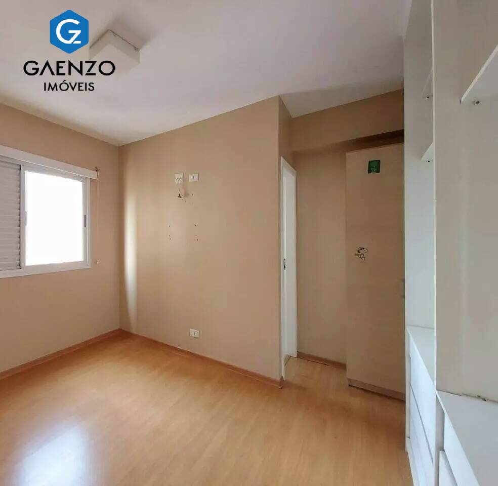 Apartamento para alugar com 3 quartos, 93m² - Foto 11