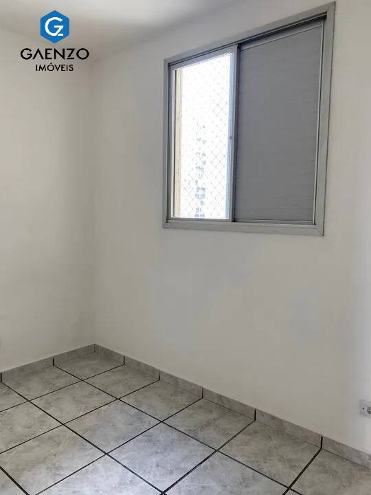 Apartamento à venda com 3 quartos, 64m² - Foto 4