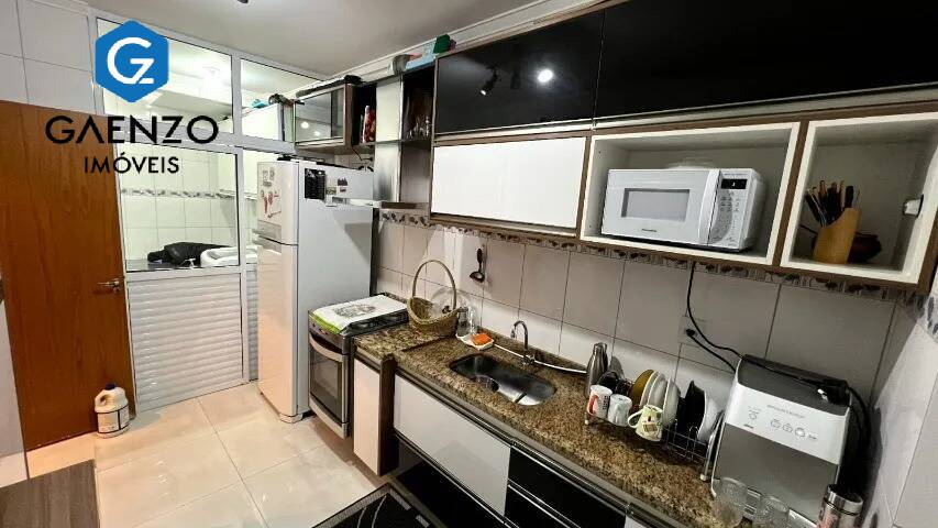 Casa à venda com 3 quartos, 92m² - Foto 11