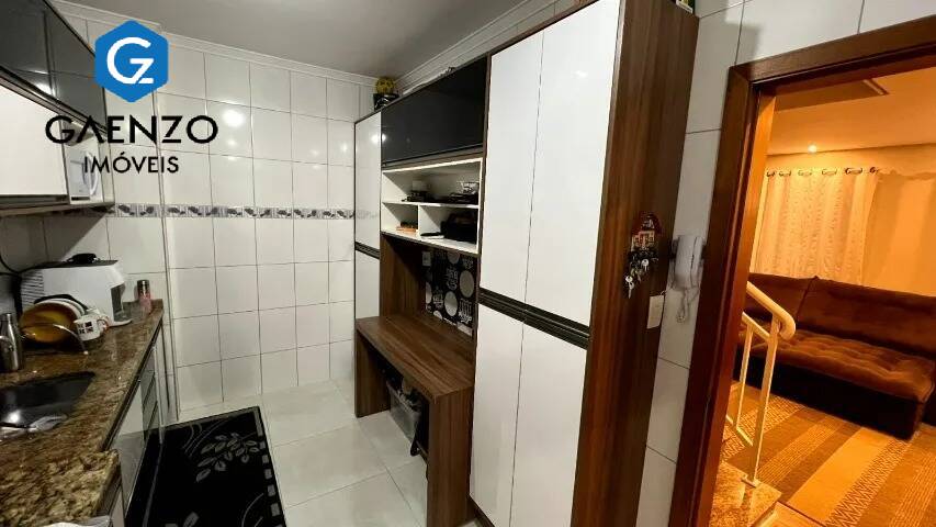 Casa à venda com 3 quartos, 92m² - Foto 12