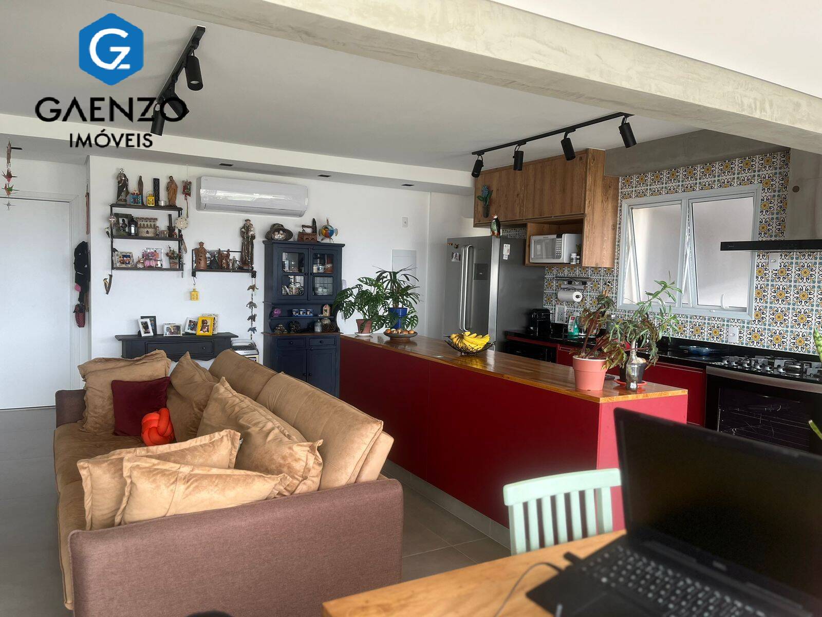 Apartamento à venda com 2 quartos, 96m² - Foto 2