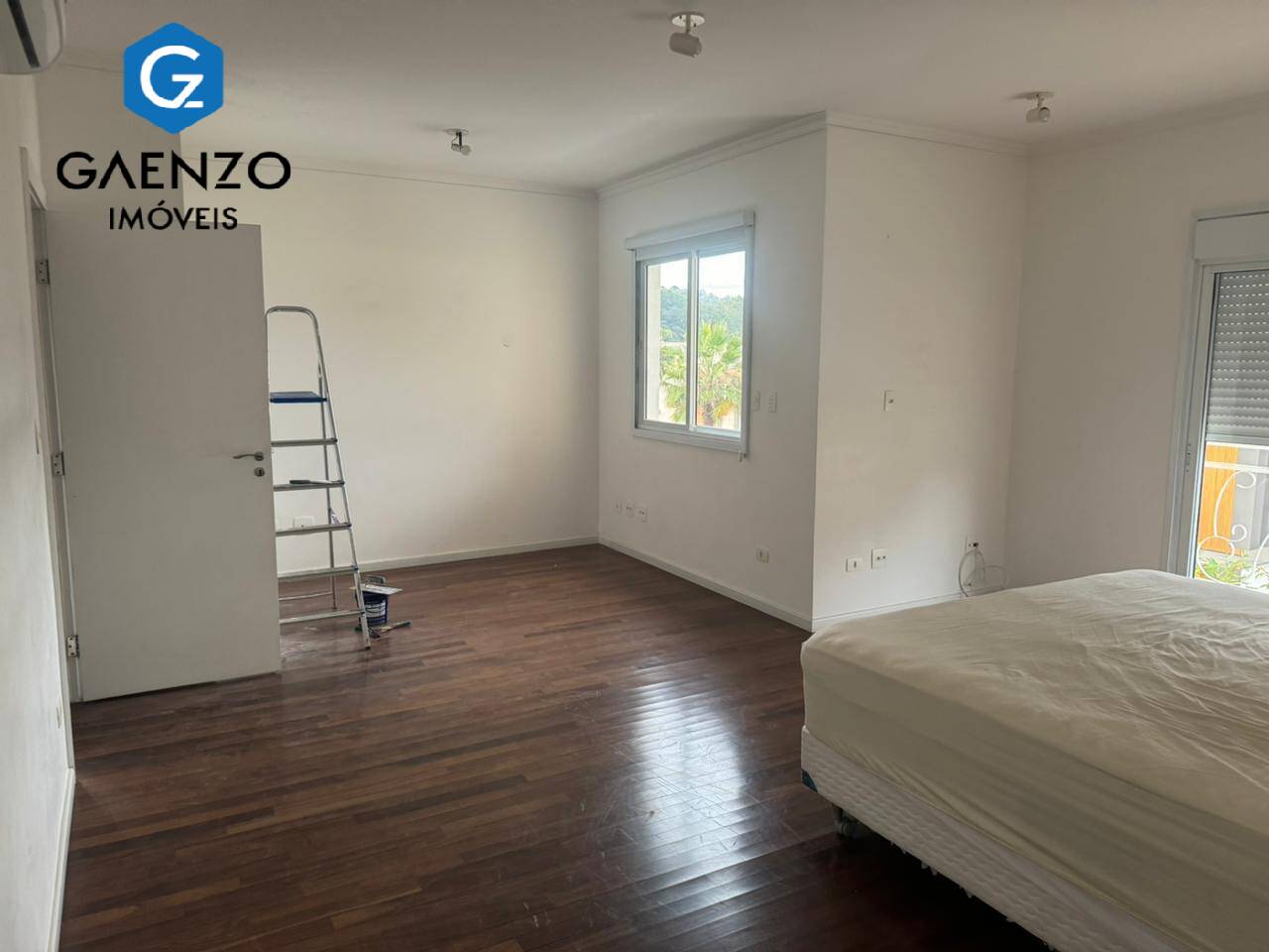 Casa de Condomínio à venda e aluguel com 5 quartos, 440m² - Foto 8