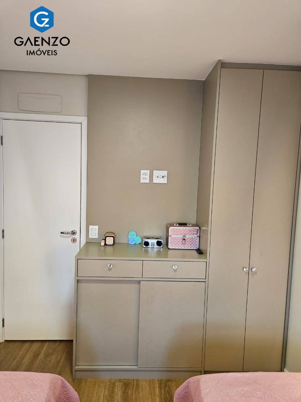 Apartamento à venda com 3 quartos, 91m² - Foto 17