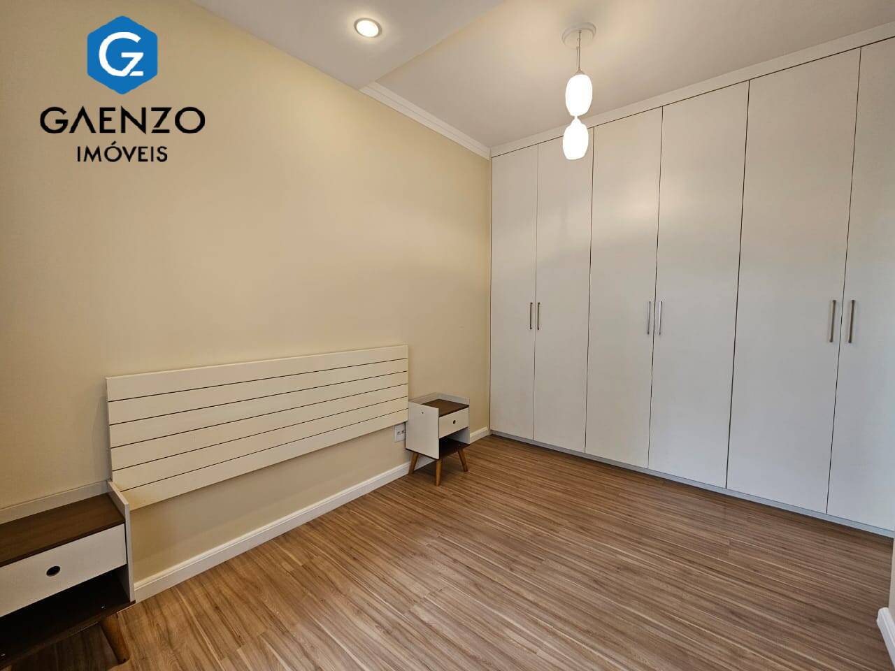 Apartamento à venda com 2 quartos, 76m² - Foto 5