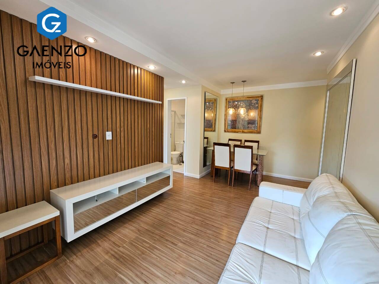 Apartamento à venda com 2 quartos, 76m² - Foto 3