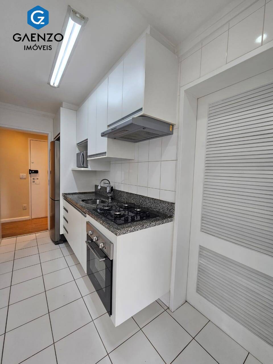 Apartamento à venda com 2 quartos, 76m² - Foto 9