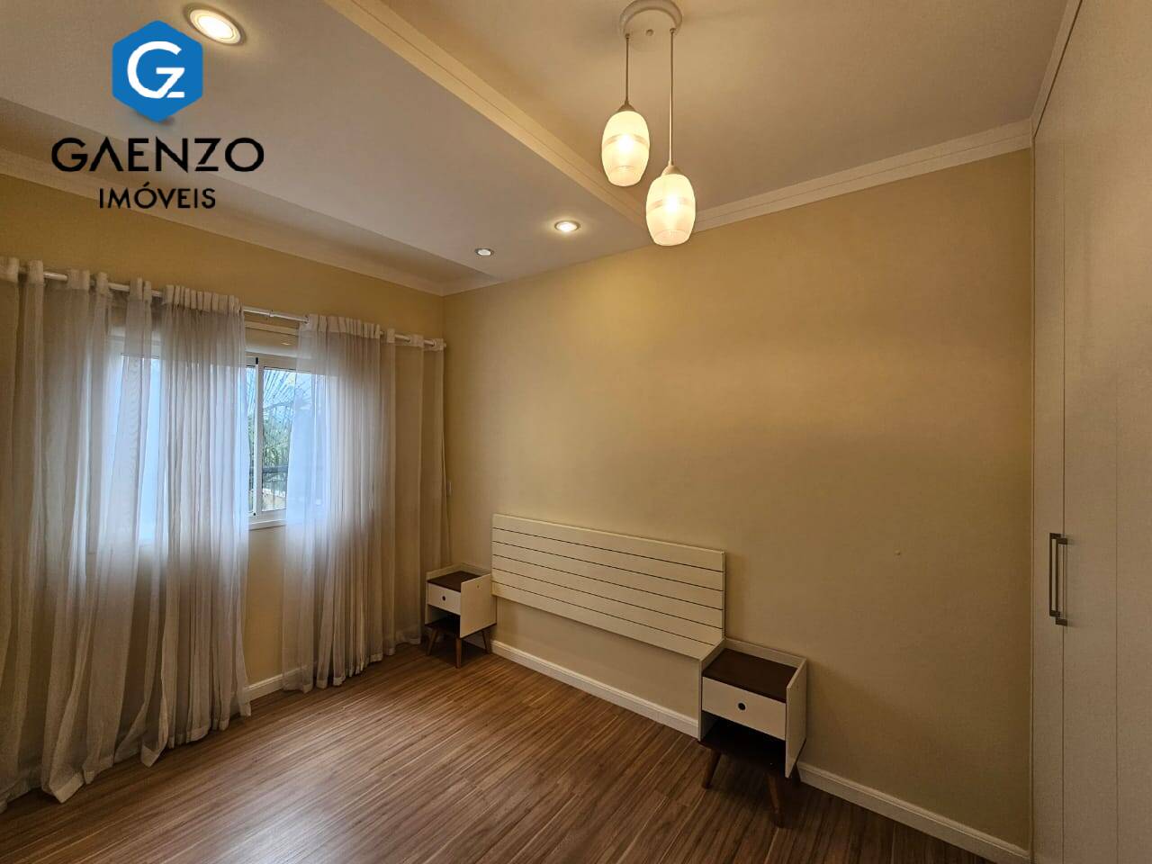 Apartamento à venda com 2 quartos, 76m² - Foto 10