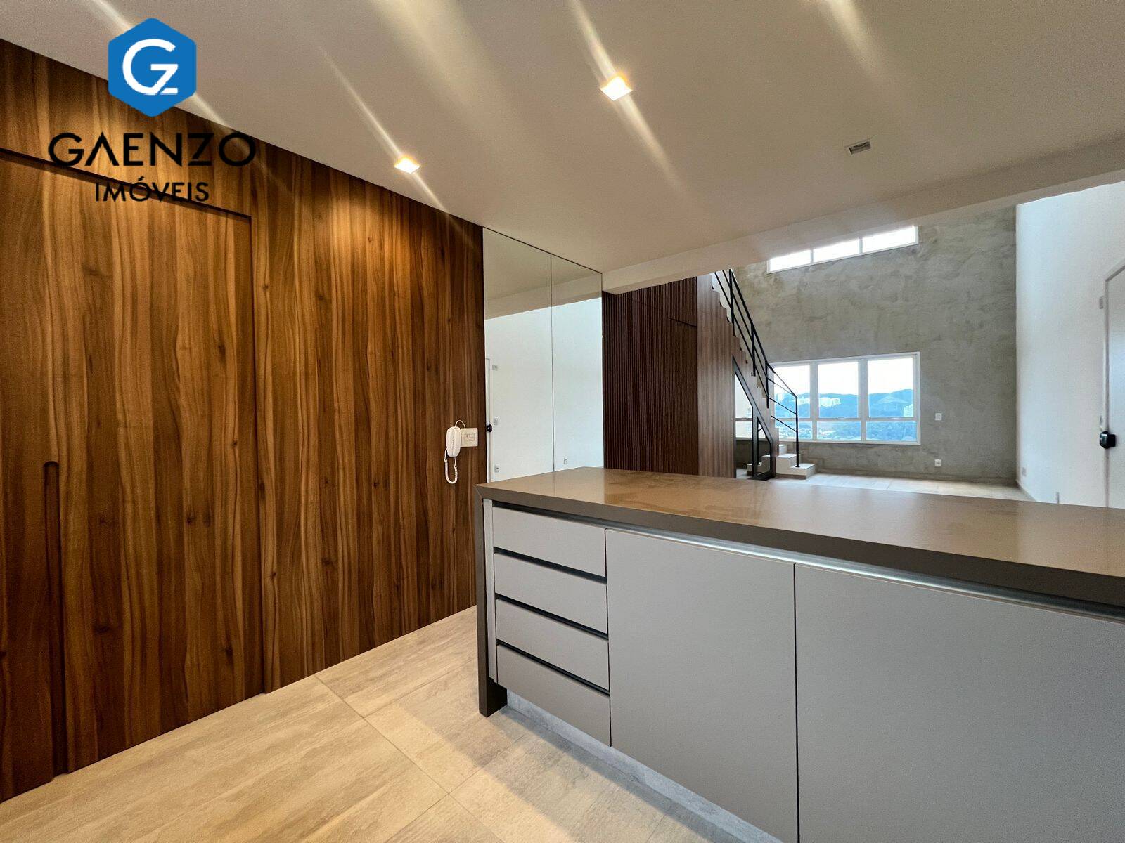 Apartamento à venda com 3 quartos, 176m² - Foto 9