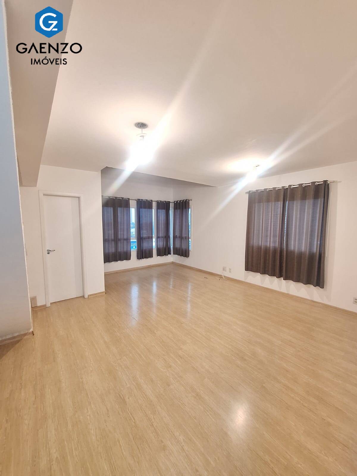 Apartamento para alugar com 2 quartos, 84m² - Foto 2