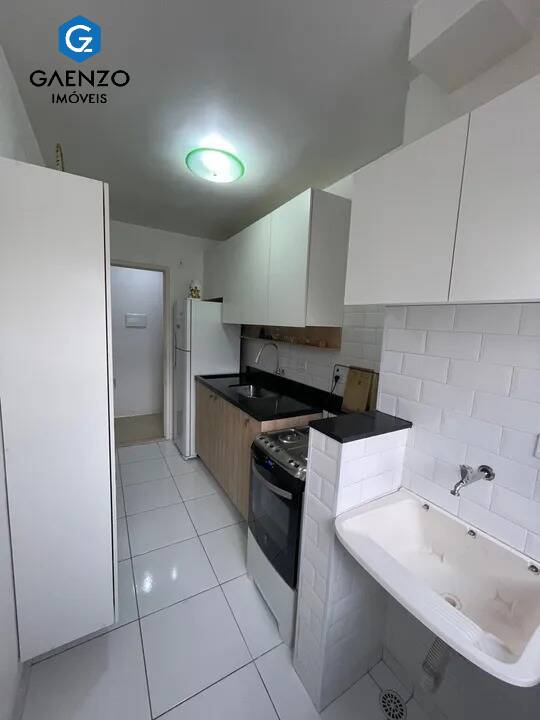 Apartamento à venda com 2 quartos, 62m² - Foto 3