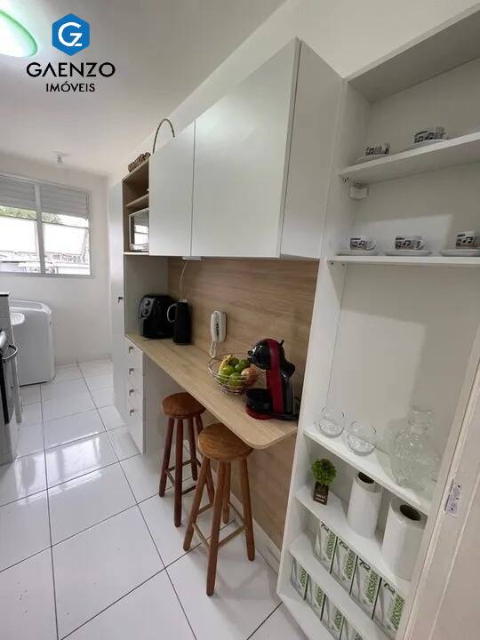 Apartamento à venda com 2 quartos, 62m² - Foto 5