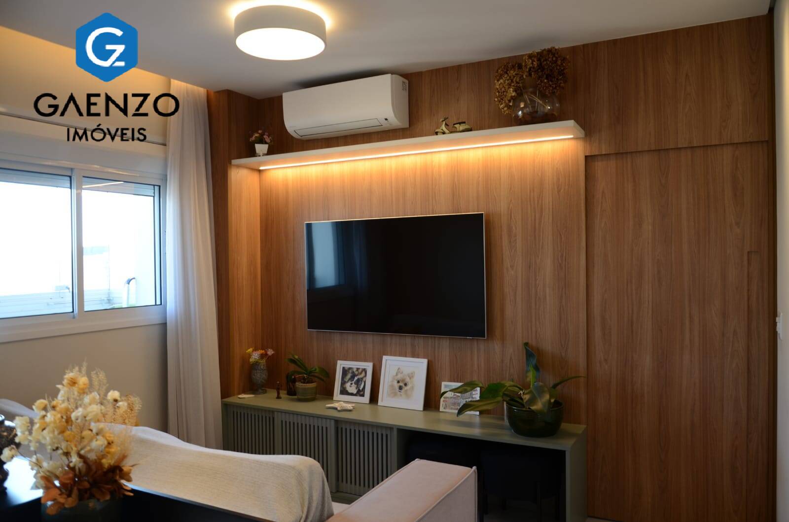 Apartamento à venda com 2 quartos, 75m² - Foto 2