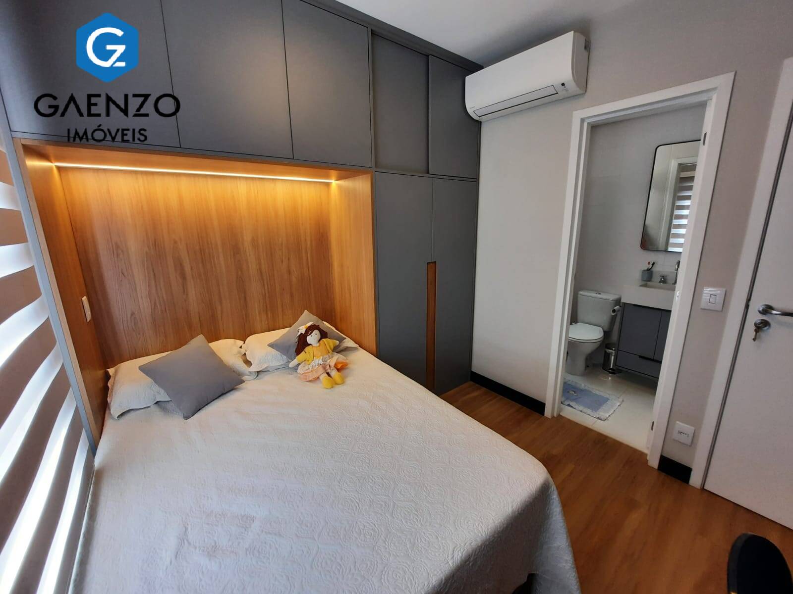 Apartamento à venda com 2 quartos, 75m² - Foto 17